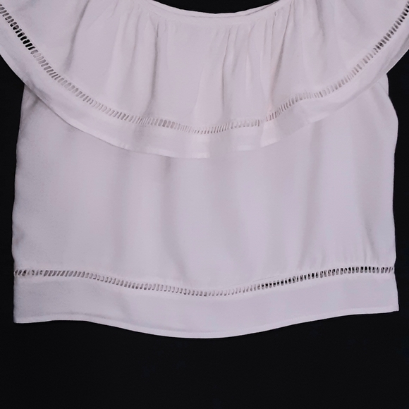 🖤Style Envy White Eyelet Trim Off The Shoulder Crop Top Size Small - Picture 3 of 9